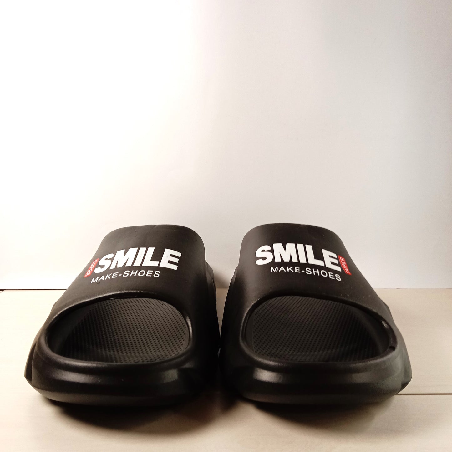 Smile Mens Slides / Slippers(Black)