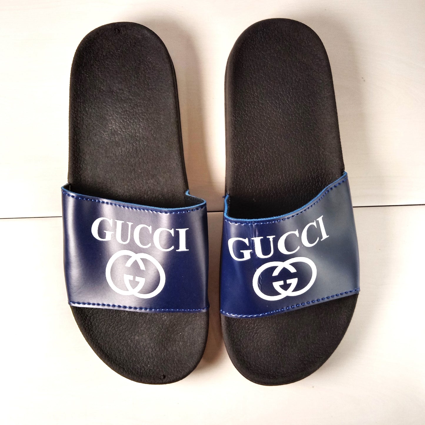 -G-U-C-C-I- Mens TPR Slides