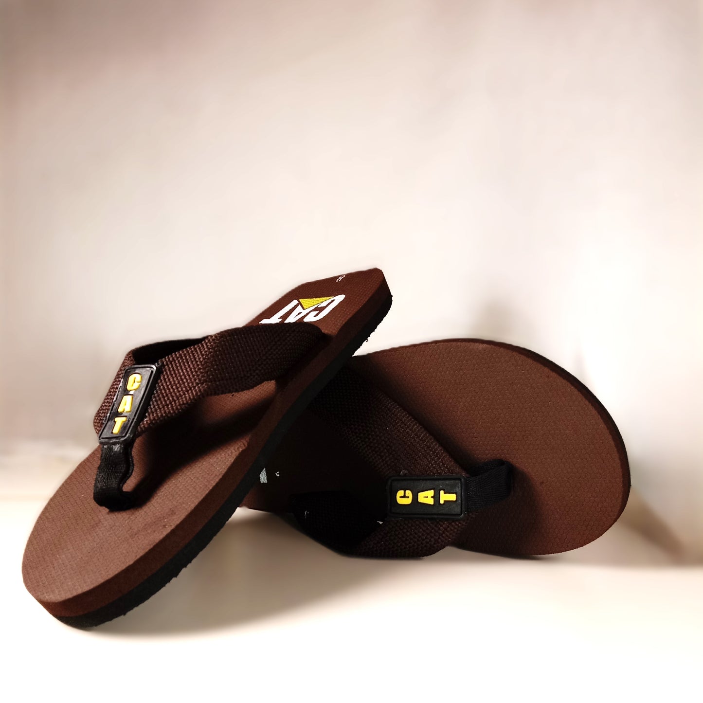 -C-A-T- Mens Flip Flop Brown